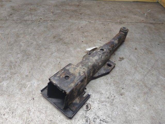 Клык бампера передний левый 8F2G4O BMW 7 E32