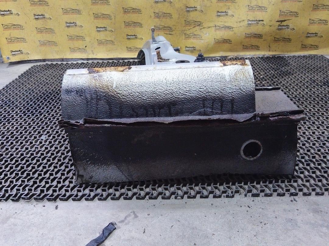 Стойка кузовная центральная правая FIIGFS Renault Clio undefined