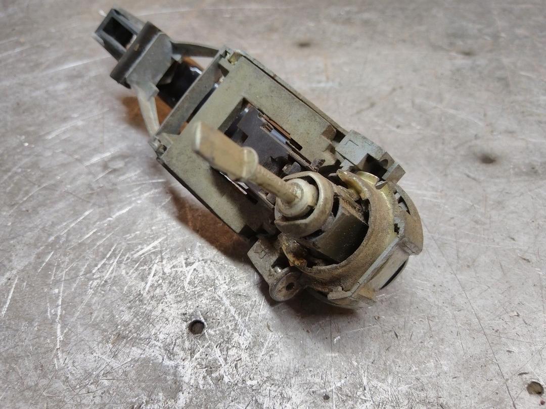 Ручка наружная передняя правая XYLR4U Volkswagen Passat - Фото 4