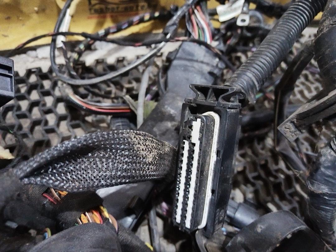 Проводка салона Q2L98T Skoda Fabia купить в магазине запчастей бу