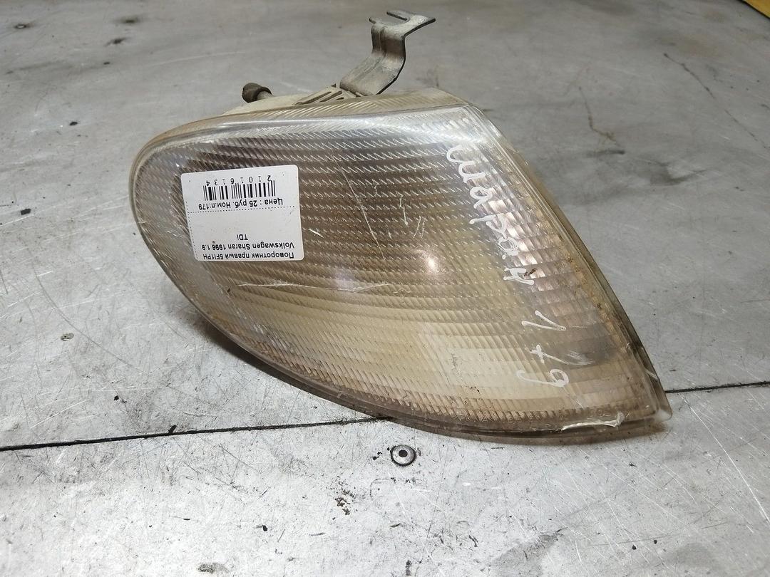 Поворотник правый 5FI1PH Volkswagen Sharan