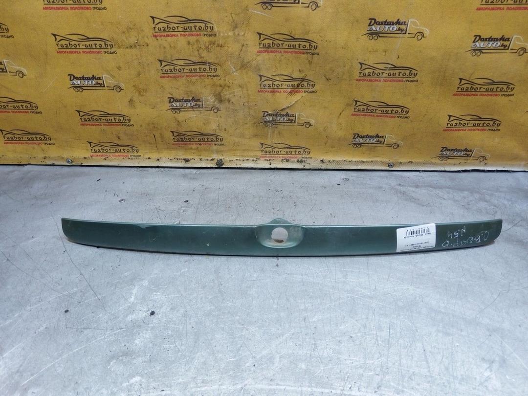 Накладка подсветки номера T942PD Opel Vectra