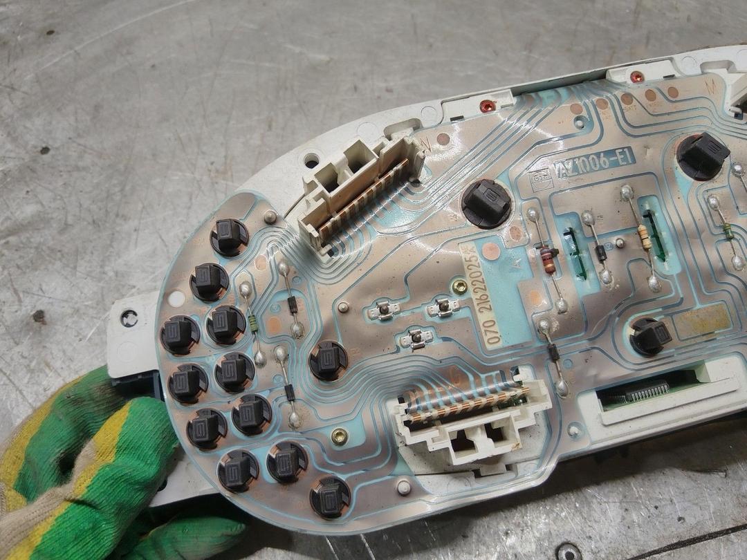 Щиток приборов (приборная панель) 9HSGFS Renault Kangoo купить в магазине запчастей бу