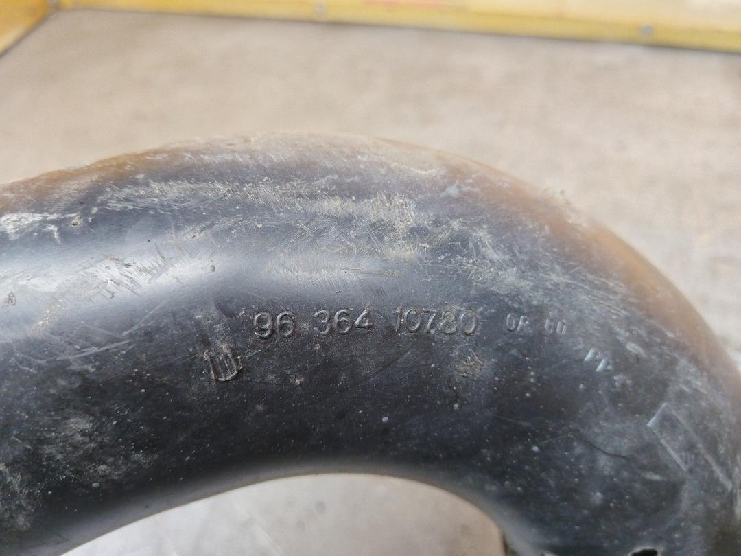 Патрубок воздушный SWDL5S Peugeot 406 купить в магазине запчастей бу