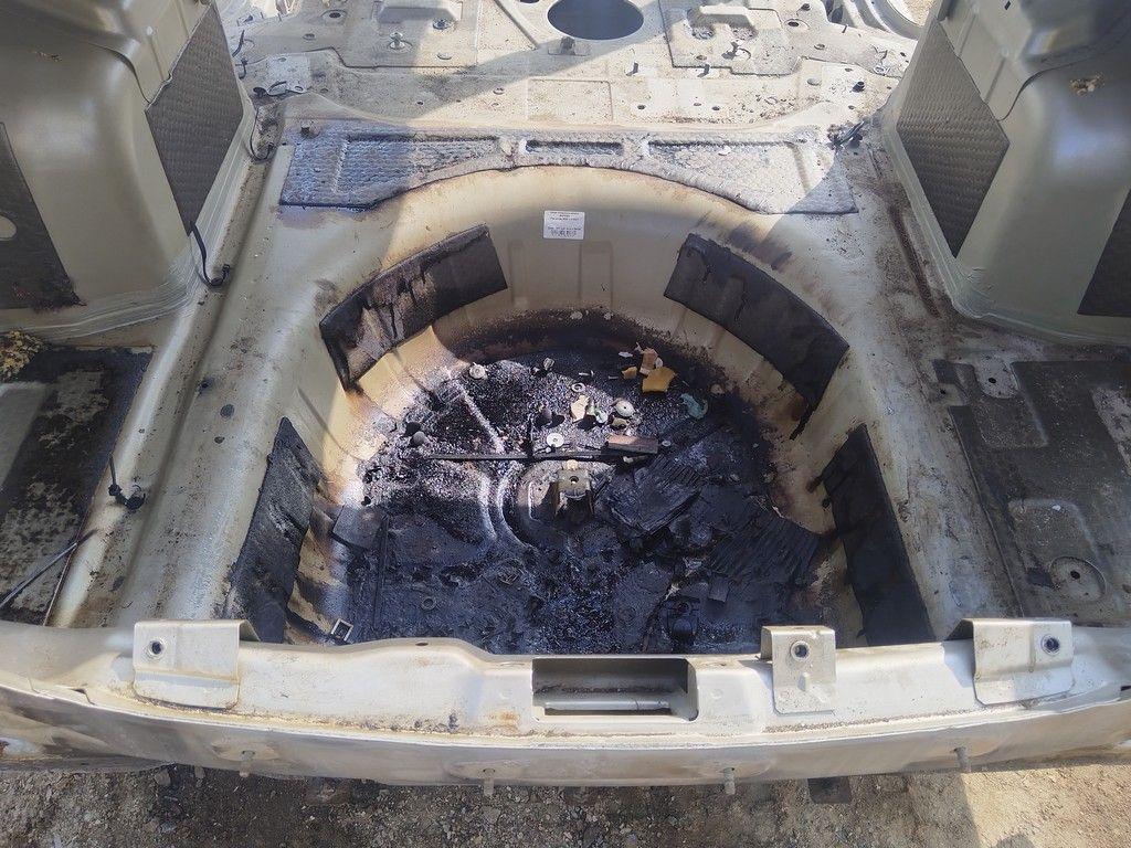 Ниша запасного колеса 8W7PEG Fiat Linea - Фото 2