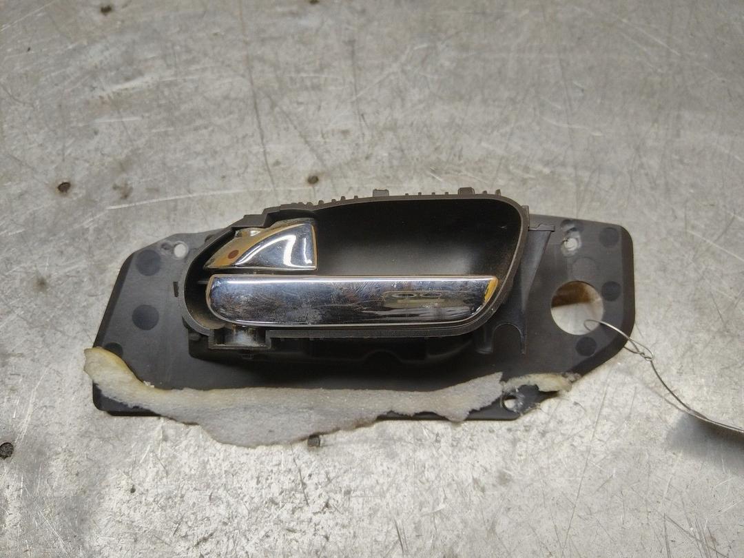 Ручка внутренняя задняя левая B16J3M Peugeot 607 - Фото 1