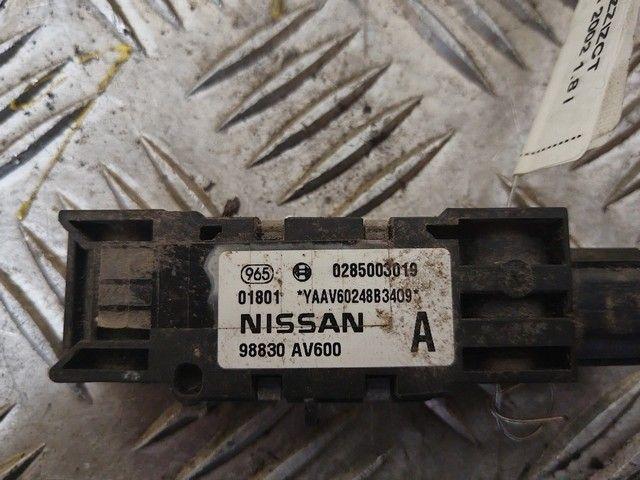 Датчик удара ZZIZCT Nissan Primera - Фото 4