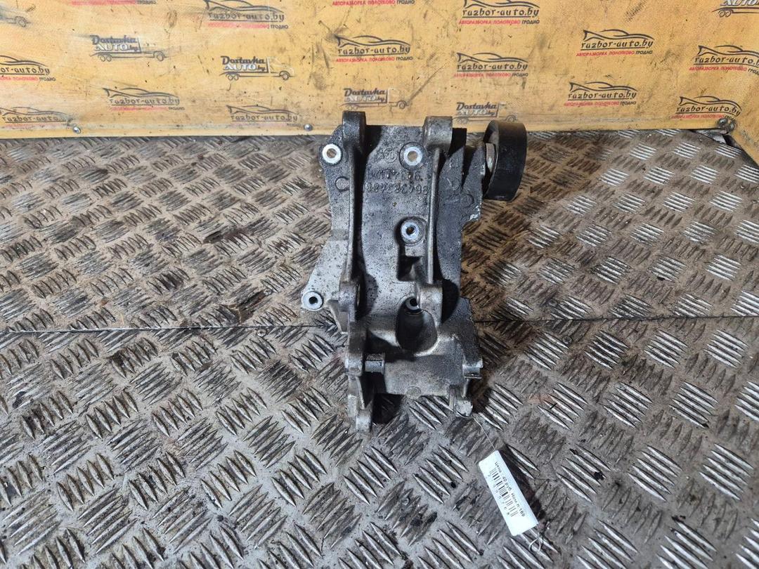 Кронштейн генератора JI0KZ1 Peugeot 607 купить