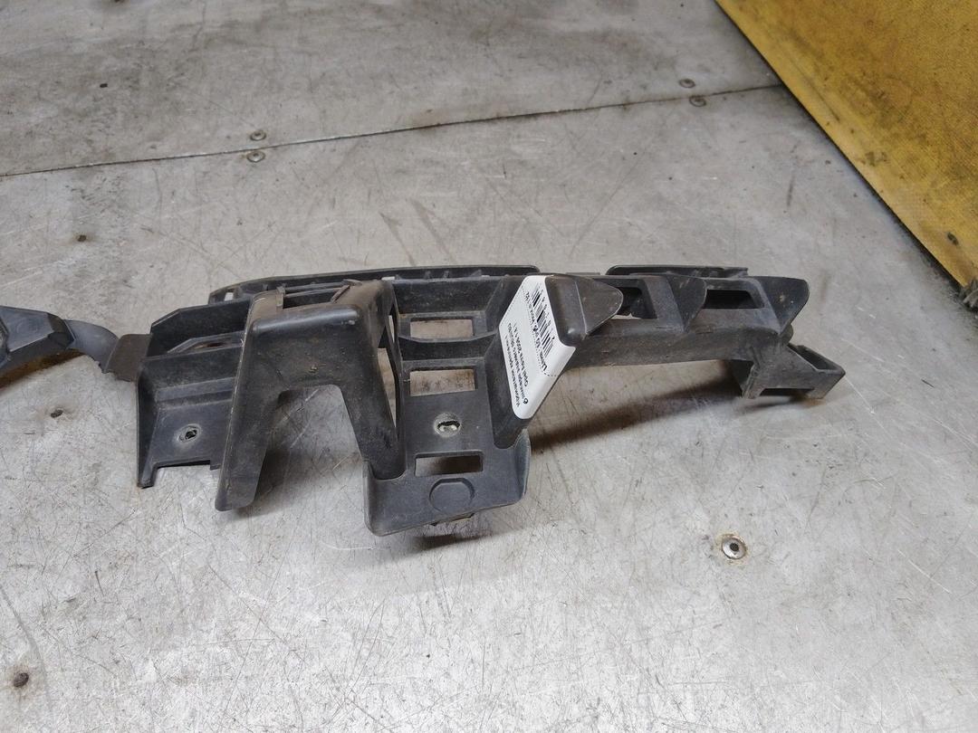 Кронштейн крепления бампера заднего 68UN8U Opel Astra купить с доставкой