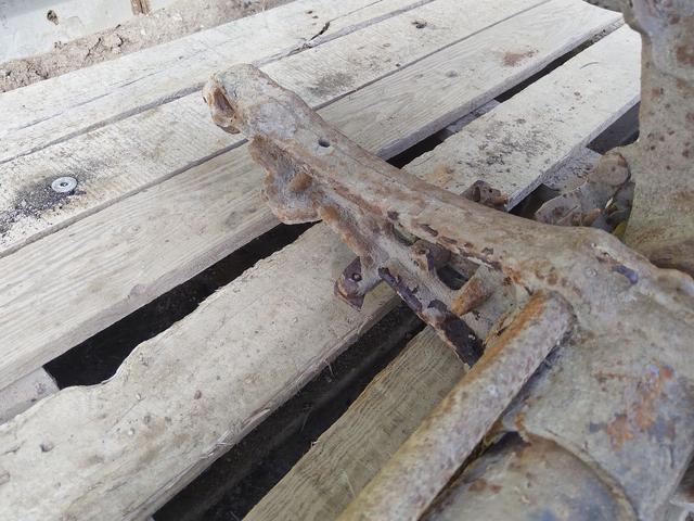 Балка подвески задняя 44MD2I Peugeot Partner undefined