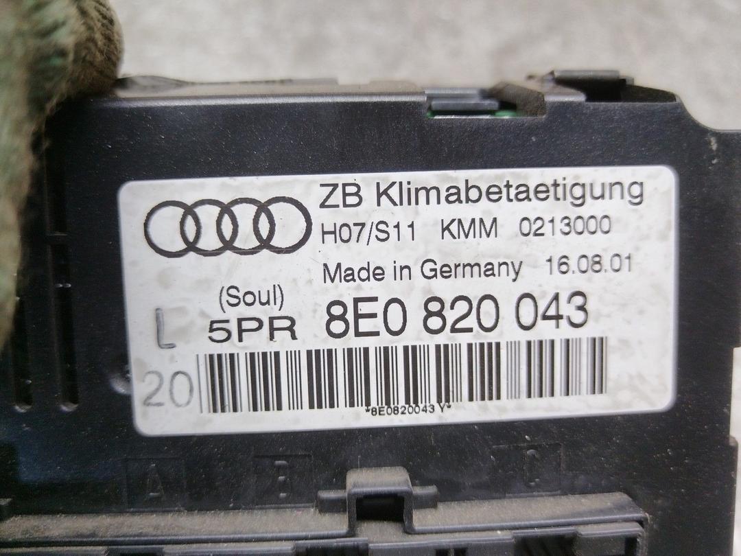 Блок комфорта RCVD2Y Audi A4 купить на авторазборке