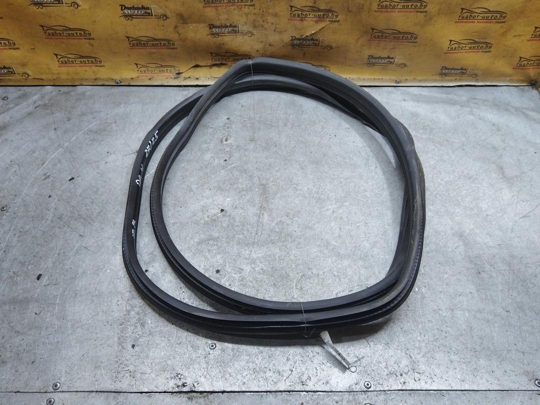 Уплотнитель двери задней правой 8V3VCK Opel Astra купить в магазине запчастей бу