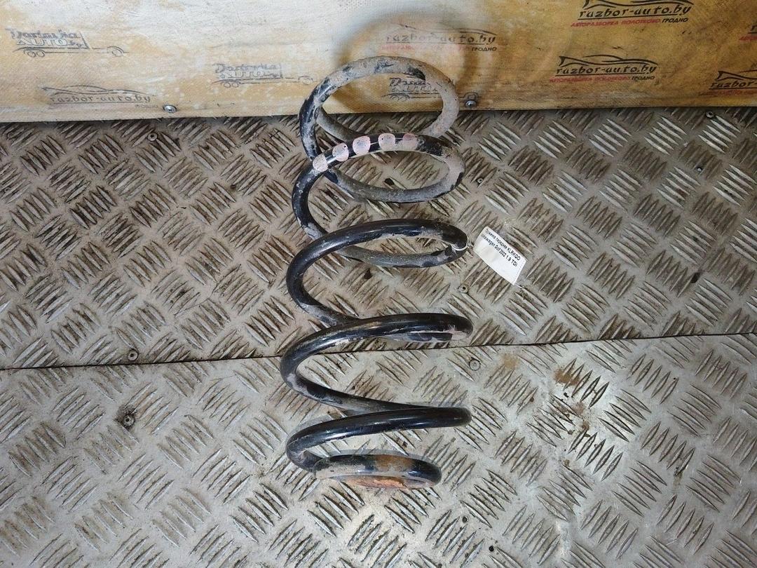 Пружина передняя KLRKQO Volkswagen Golf