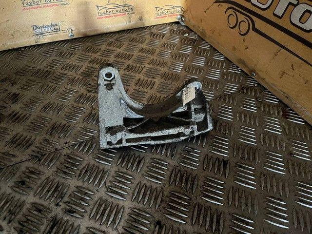 Кронштейн двигателя FZE1Q4 Audi A6 - Фото 1