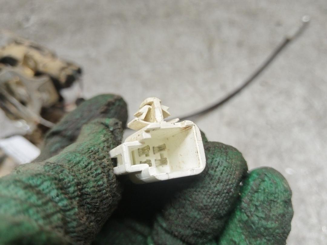 Замок багажника CJR8UK Toyota Corolla купить