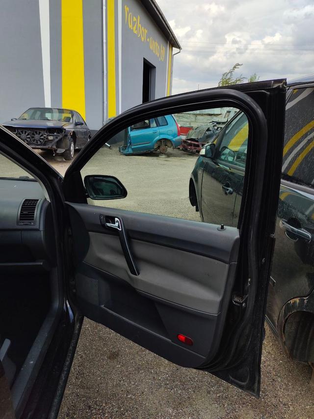 Обшивка двери передней правой (дверная карта) 2VY78B Volkswagen Polo