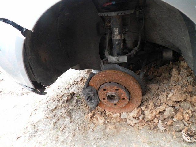 Кулак поворотный левый EABKLK Volkswagen Polo купить