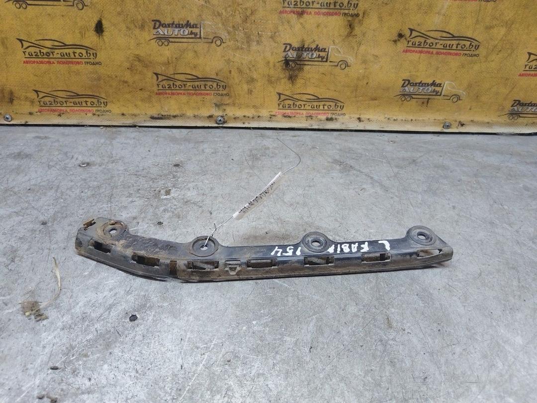 Кронштейн крепления бампера заднего UZI7G6 Skoda Fabia