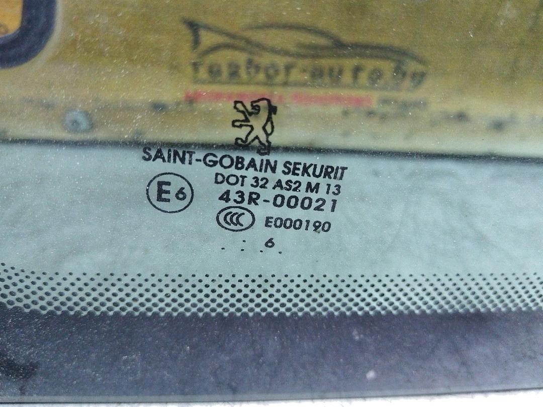 Стекло кузовное боковое левое KOEQYL Peugeot 206 купить