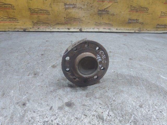 Ступица задняя левая U4WYTK Opel Vectra