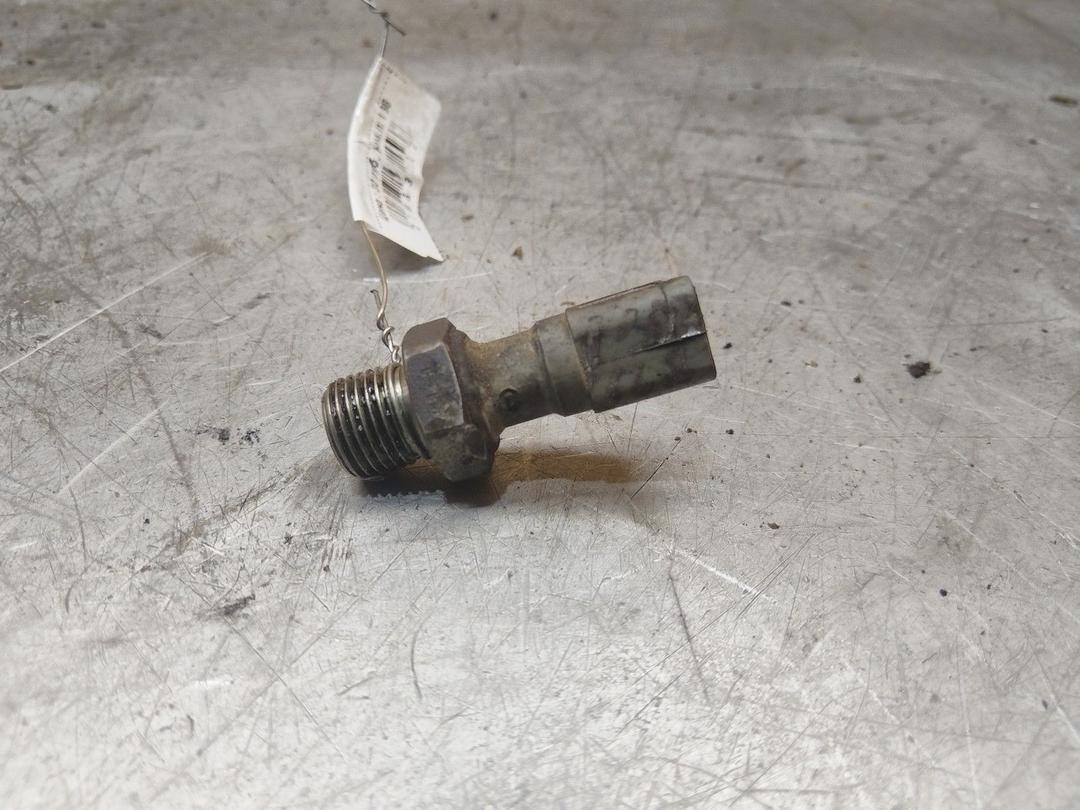 Датчик давления масла 37VP6H Peugeot 307 - Фото 2