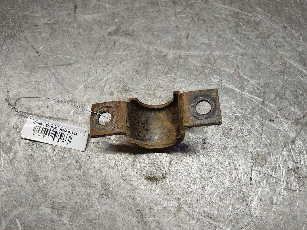 Крепление втулки стабилизатора H7VOQ0 Chrysler Voyager купить