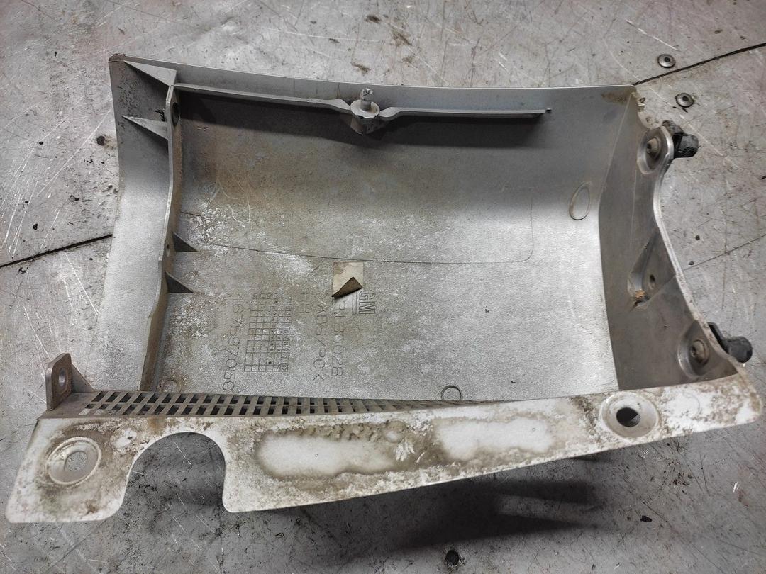 Накладка под фонарь правый 2V7RM5 Opel Meriva купить