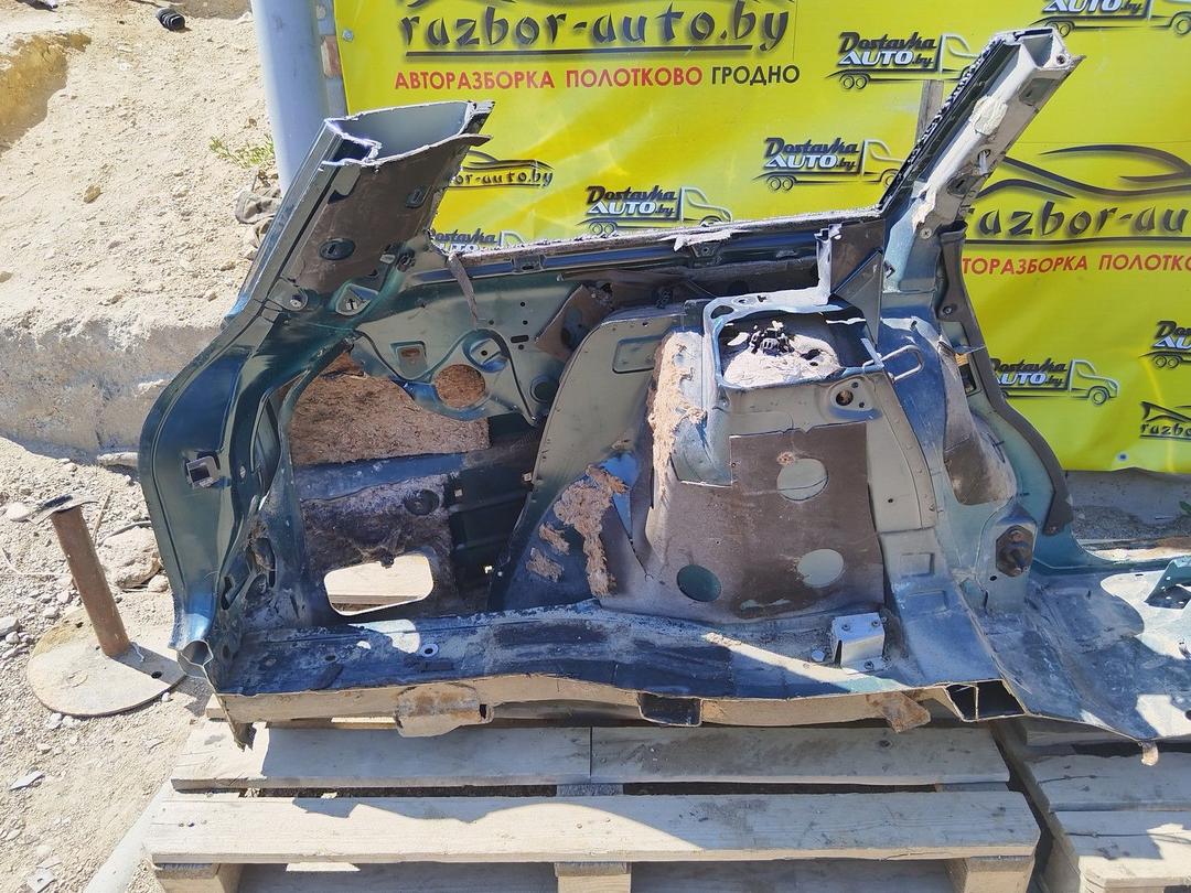 Крыло заднее левое ZJNE1G Audi A4 undefined