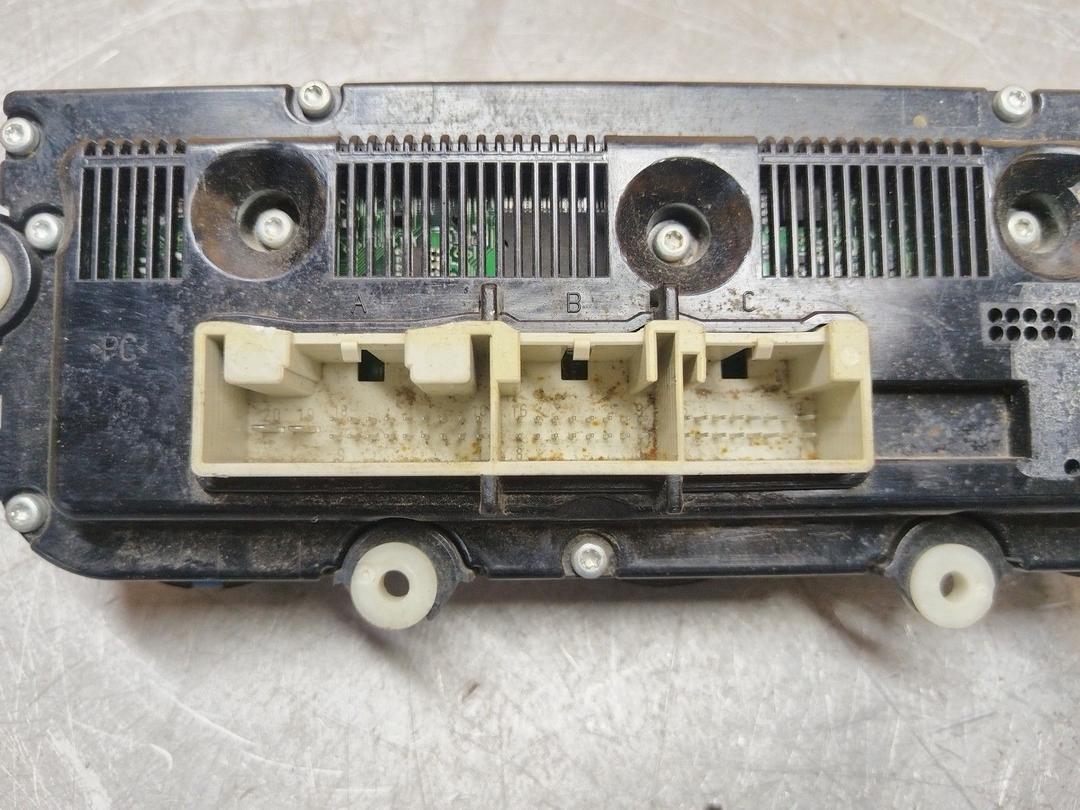 Блок управления печки/климат-контроля RZAL9H Volkswagen Passat - Фото 4