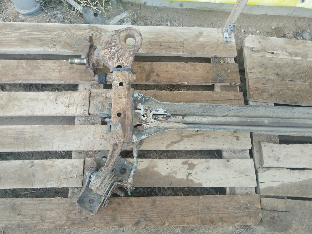 Балка подвески задняя 66509M Citroen C3 undefined