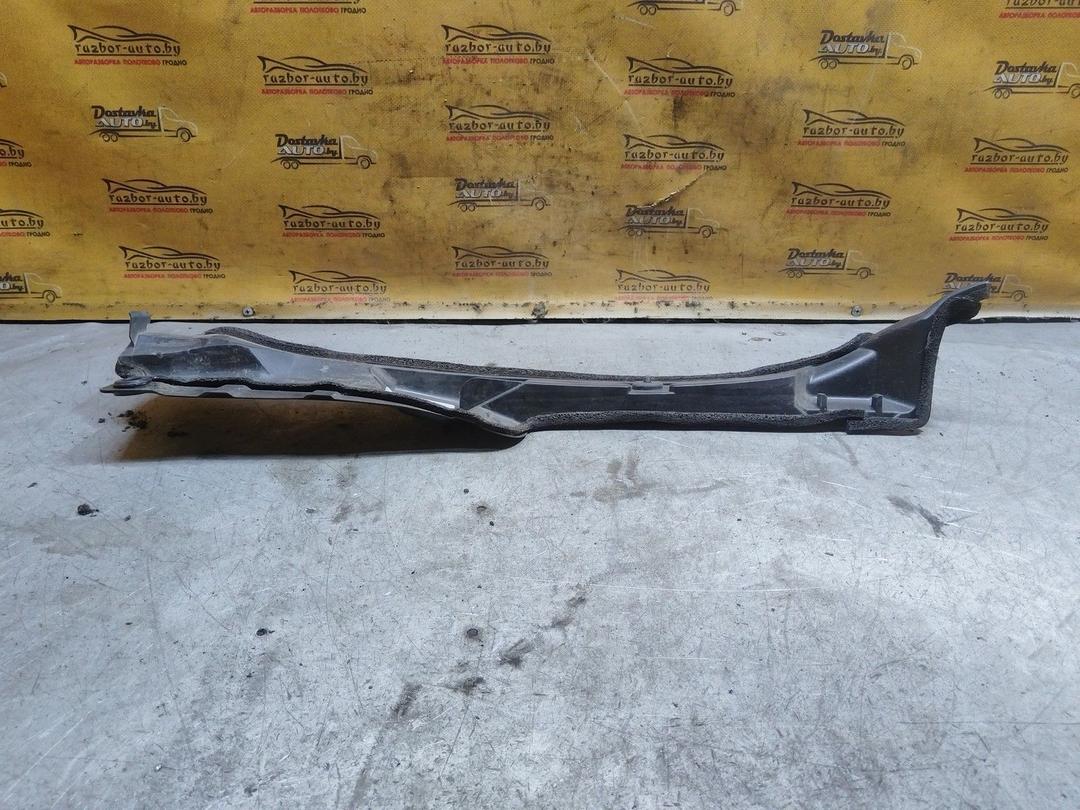 Пыльник крыла переднего левого 884EQH Toyota Avensis купить