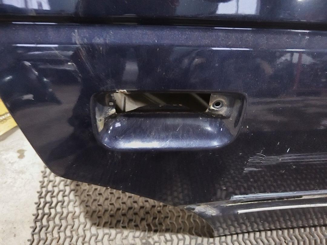 Дверь задняя правая GHH03J Peugeot 405 купить в магазине запчастей бу