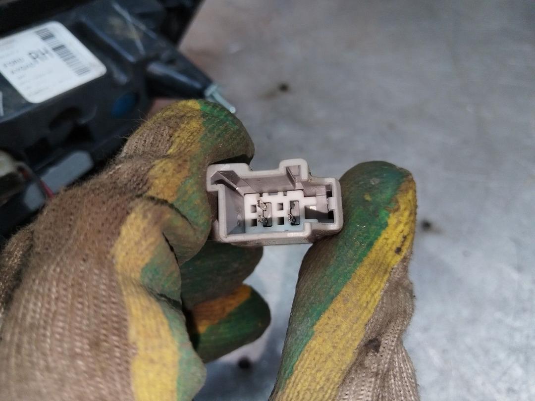 Фонарь крышки багажника правый 1IJTLN Ford Fusion купить в магазине запчастей бу