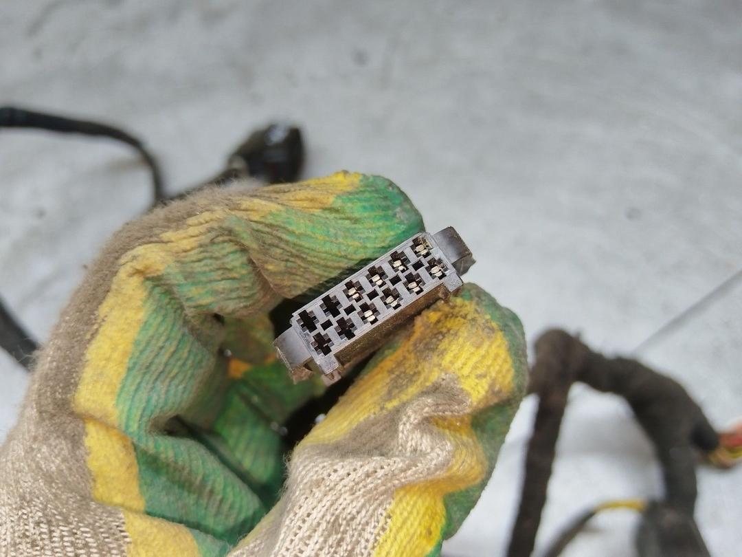 Проводка двери передней правой F4GOHR Seat Alhambra купить на авторазборке