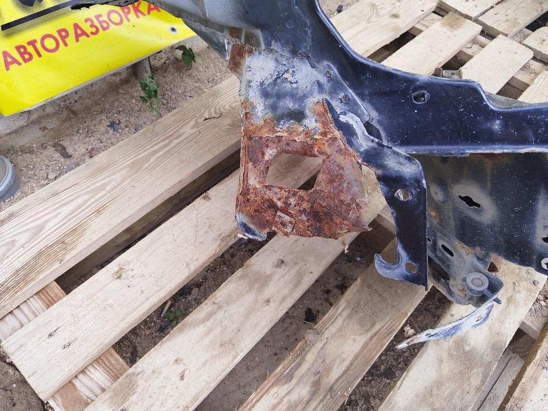 Передняя панель крепления облицовки (телевизор) M0T2J6 Opel Zafira купить с доставкой