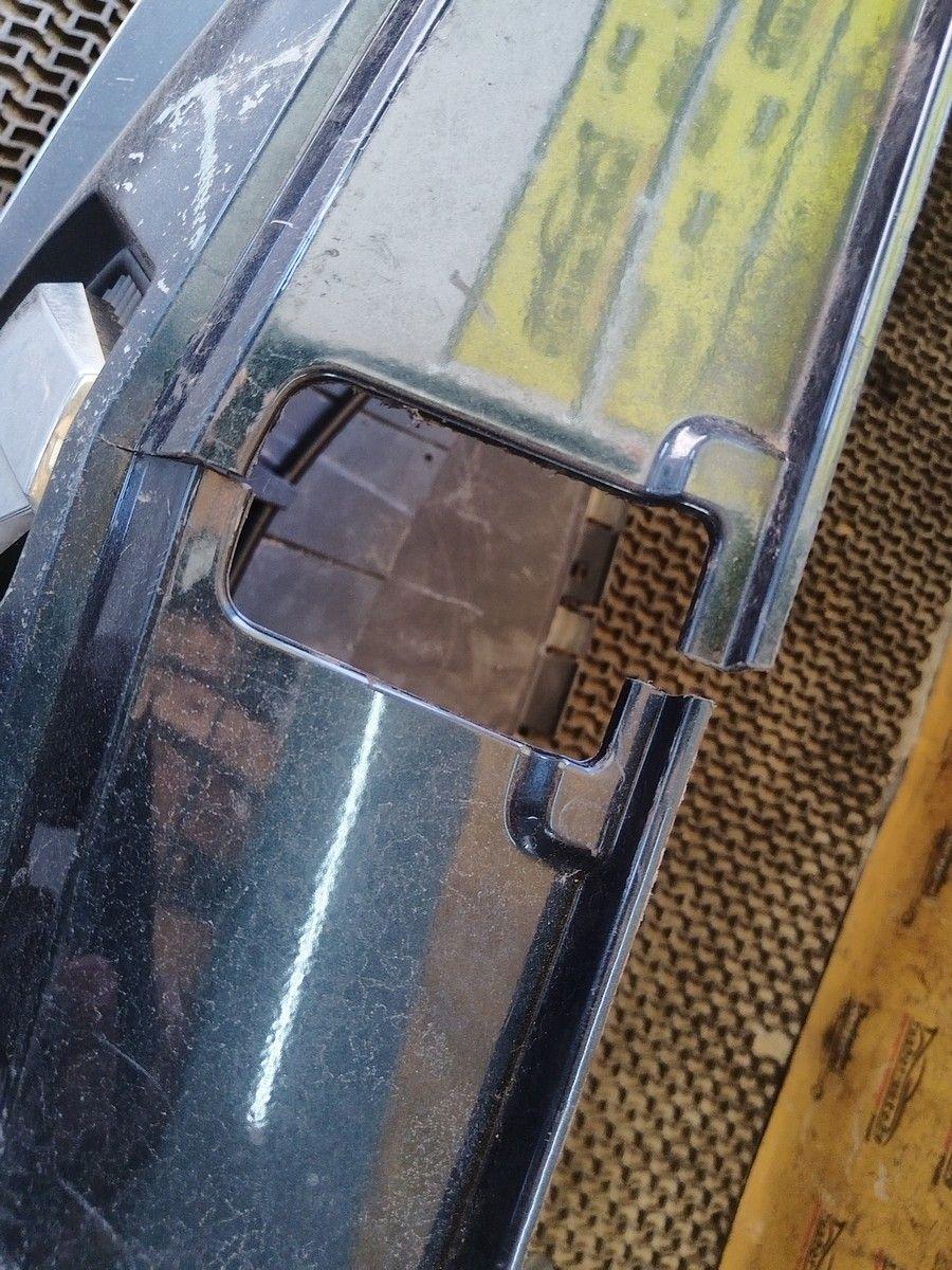 Бампер передний SSMGYL Renault Vel Satis undefined
