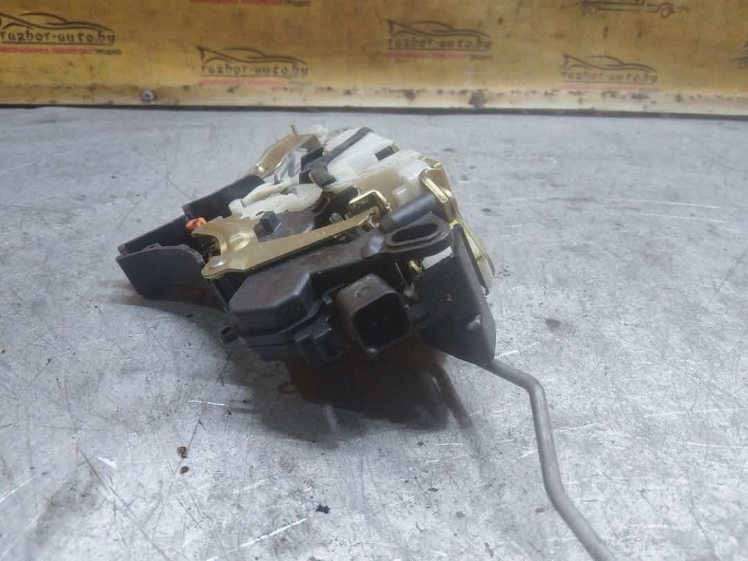 Замок двери передней правой TR97Z3 Mitsubishi Grandis - Фото 5