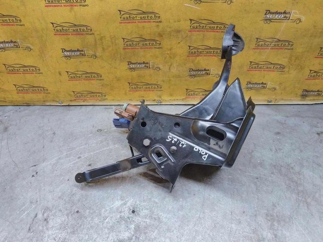 Узел педальный (блок педалей) YFF7YM Volkswagen Polo undefined