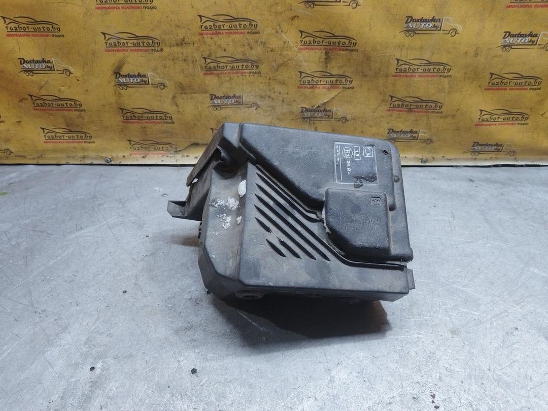 Короб предохранителей YTHV0G Renault Scenic