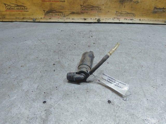 Насос (моторчик) омывателя стекла V504LZ Toyota Avensis купить