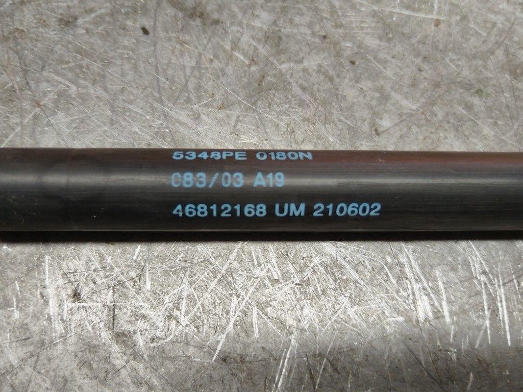 Амортизатор стекла багажника B3Y03J Fiat Stilo купить в магазине запчастей бу