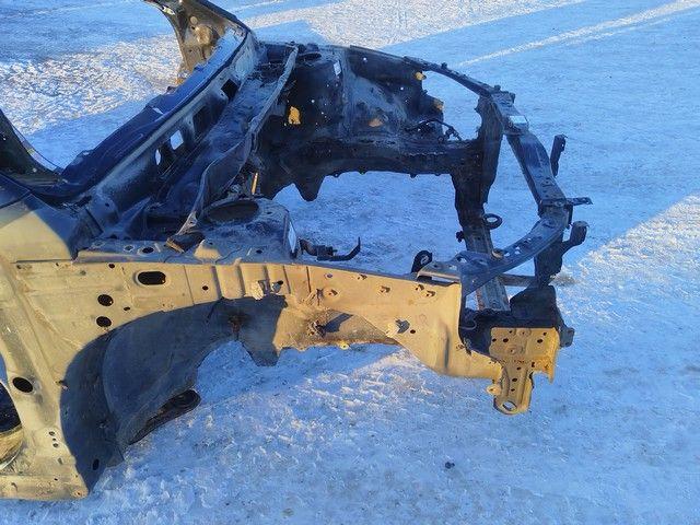 Передняя панель крепления облицовки (телевизор) E7QWYG Toyota Avensis купить в магазине запчастей бу