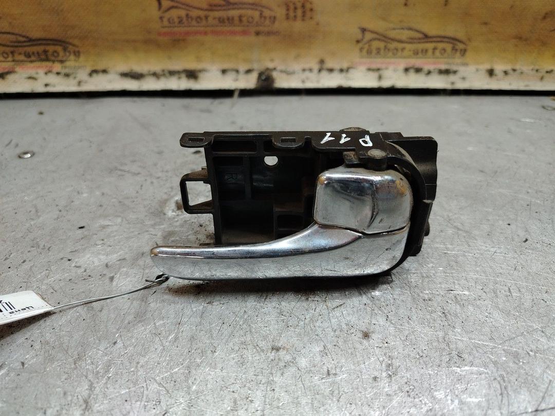 Ручка внутренняя передняя правая 4FF64O Nissan Primera - Фото 1