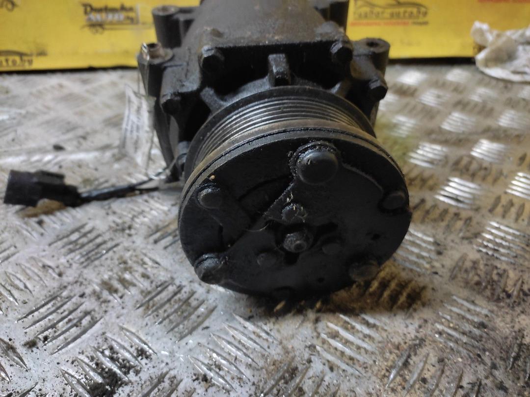 Компрессор кондиционера 16OF1Z Ford Focus купить