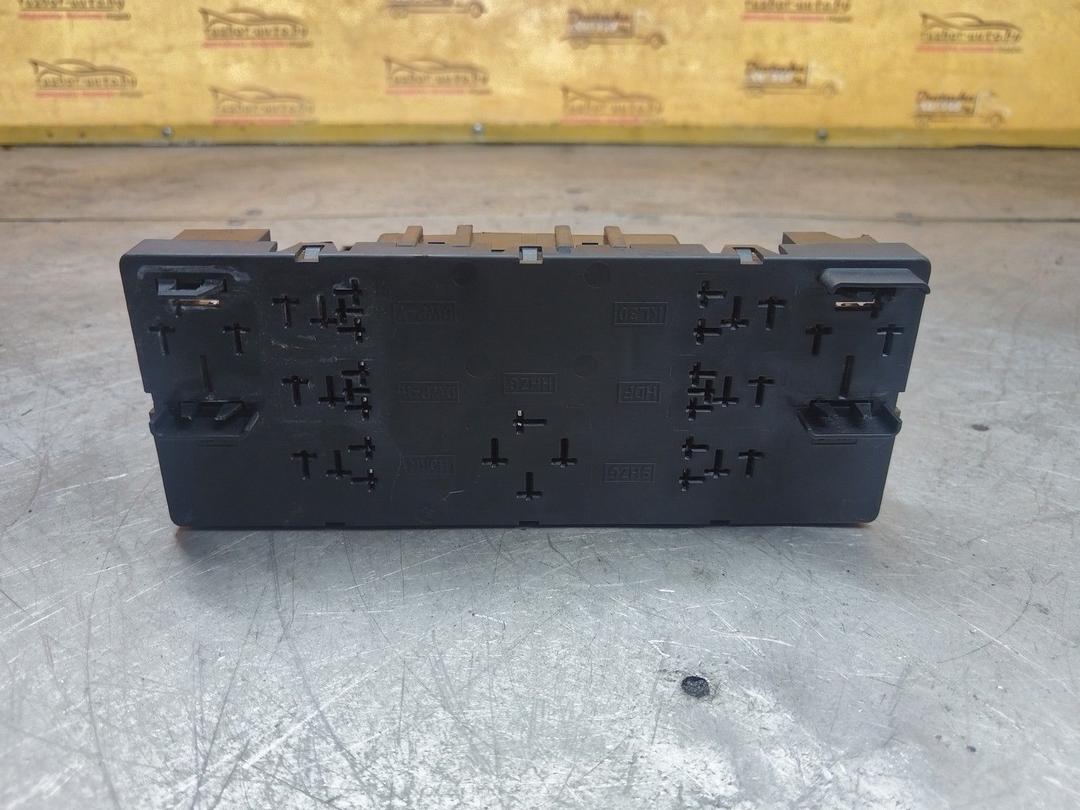 Блок комфорта LA690O Volkswagen Passat - Фото 1