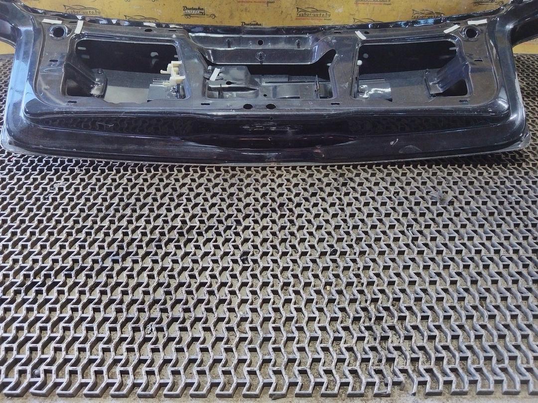 Крышка багажника (дверь 3-5) 1YJ9LQ Volkswagen Golf undefined