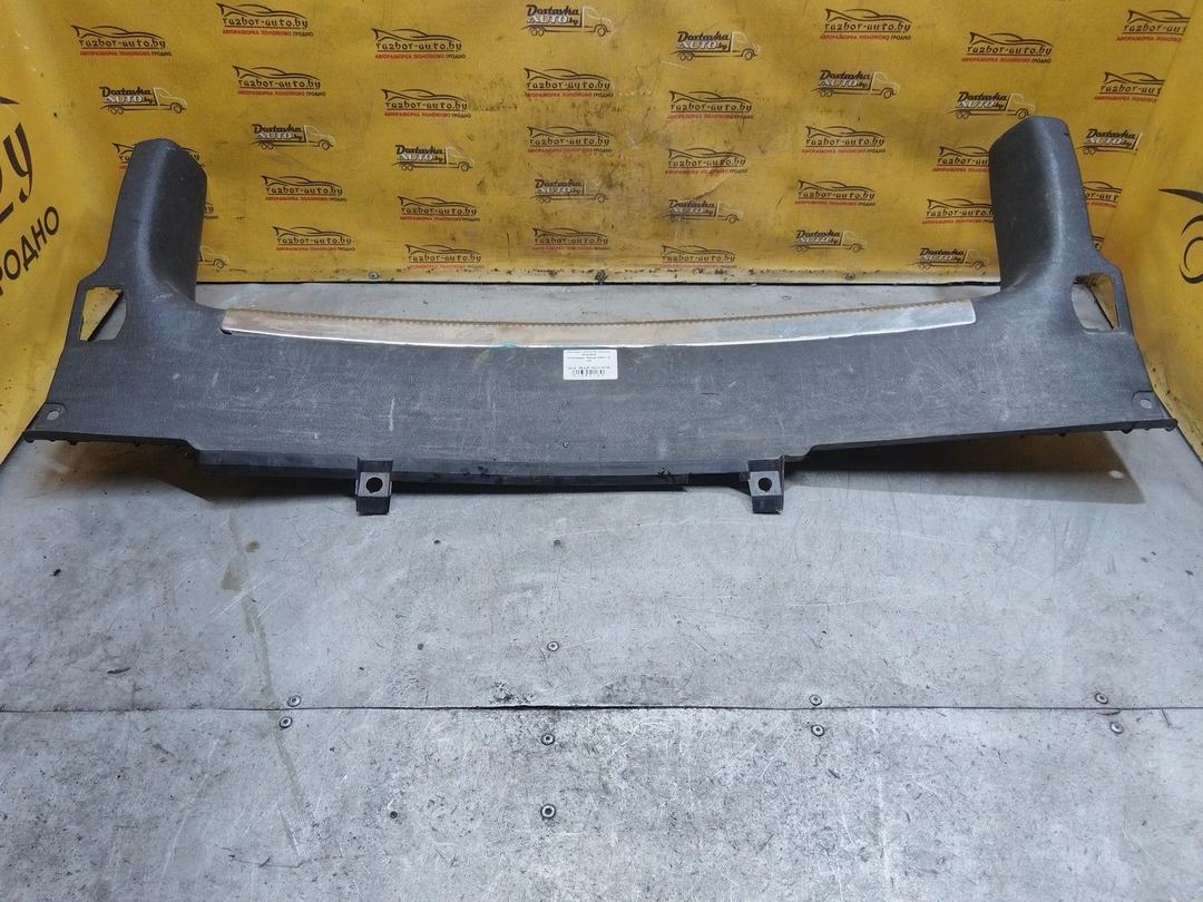 Накладка замка багажника MHAGPZ Volkswagen Passat