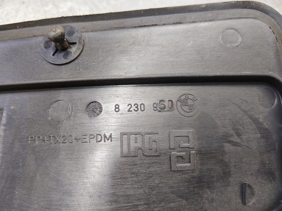 Обшивка багажника XZTU1L BMW 5 E39 купить с доставкой