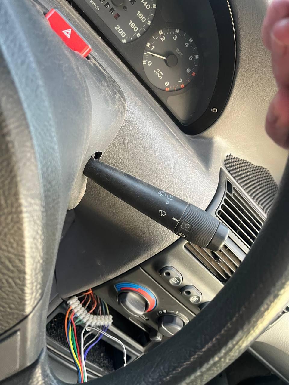 Переключатель подрулевой (стрекоза) 1I6DZY Fiat Punto купить