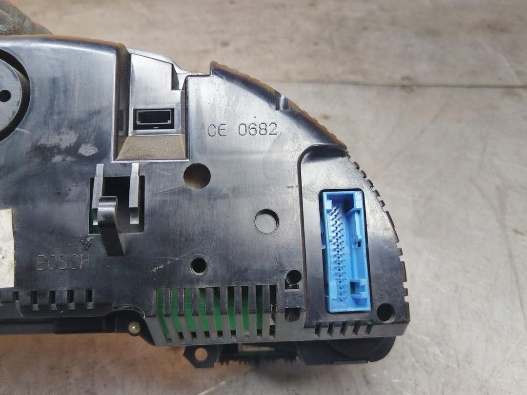 Щиток приборов (приборная панель) O3CI3G Audi A4 купить в магазине запчастей бу